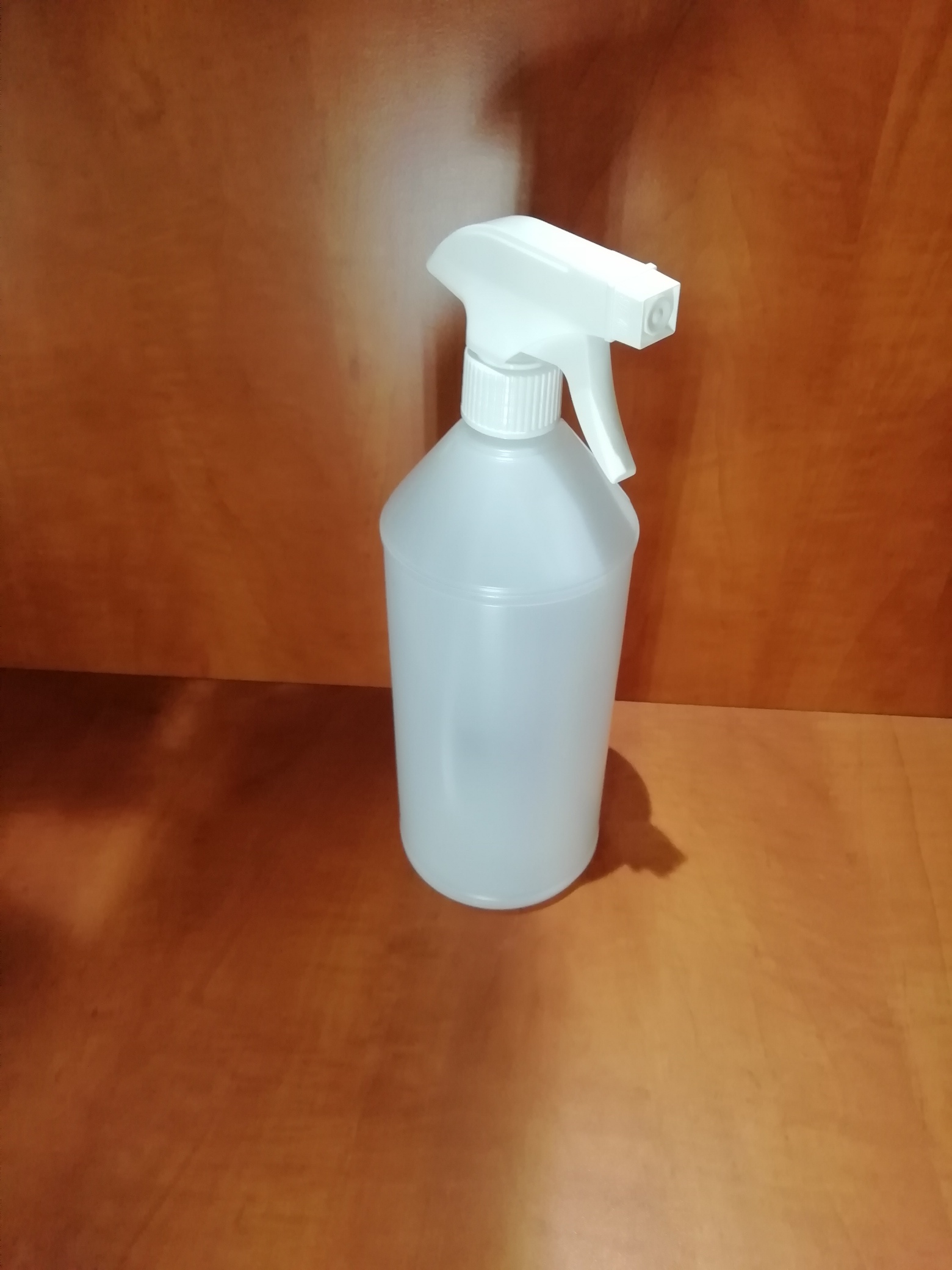 Trigger with 1 litre HDPE bottle